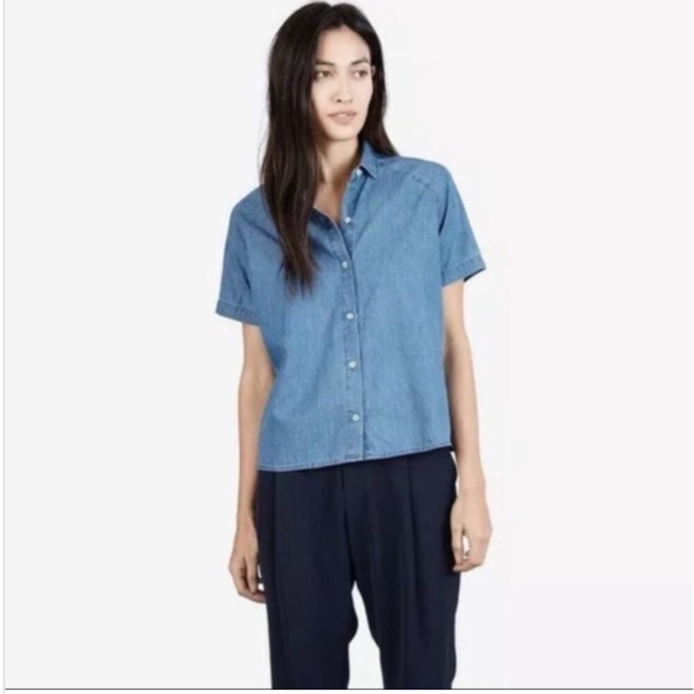Everlane Denim Short Sleeve Button-Up Medium